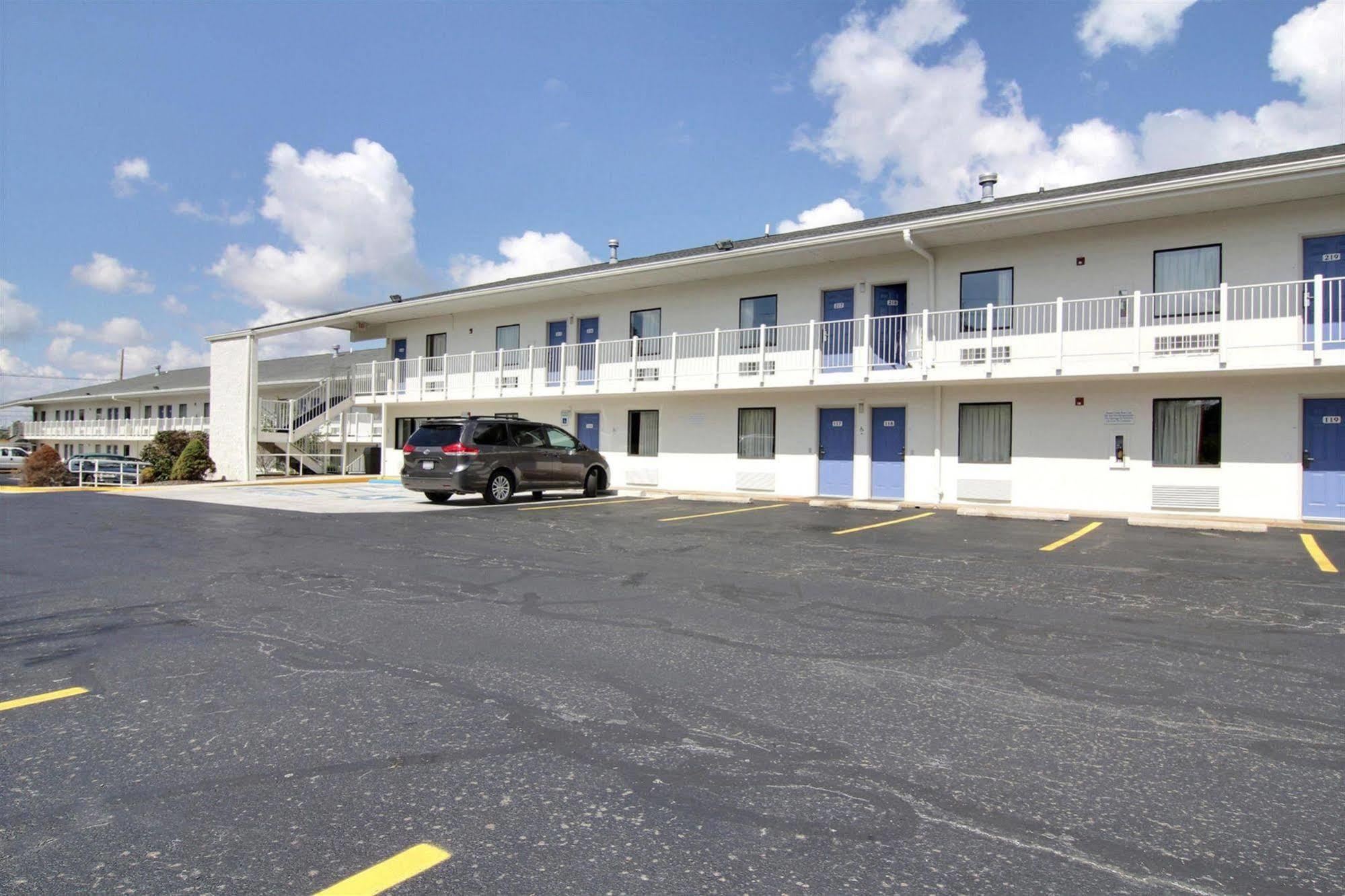 Motel 6-Middleburg Heights, Oh - Cleveland Luaran gambar