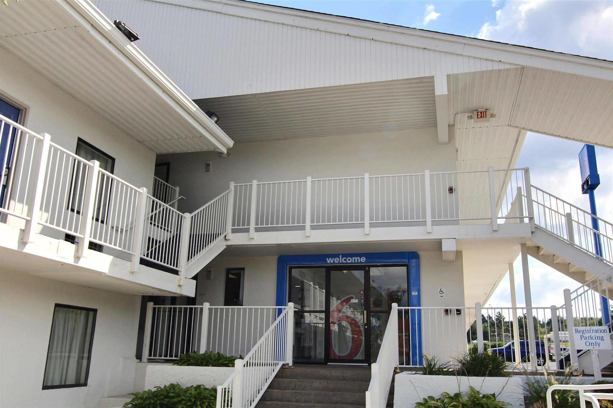 Motel 6-Middleburg Heights, Oh - Cleveland Luaran gambar